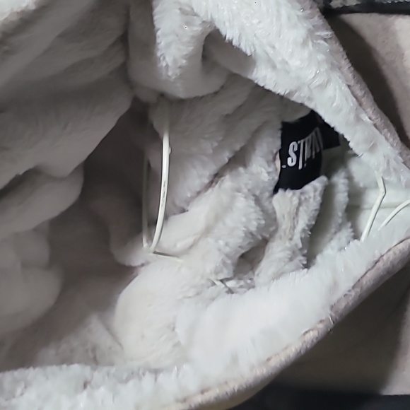 NWT D.E.T.A.I.L.S I.N.C Cozy Beige Hooded Coat with Plaid Scarf Faux Fur Size 3X - Picture 6 of 10